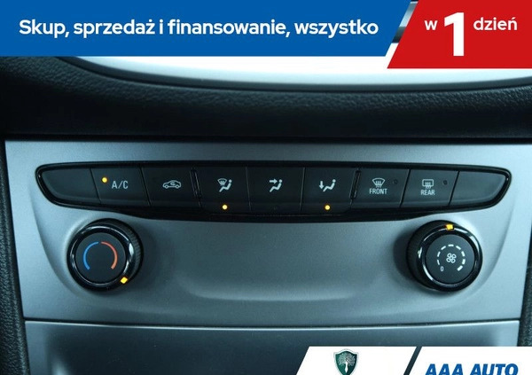 Opel Astra cena 38000 przebieg: 146660, rok produkcji 2017 z Lipsk małe 191